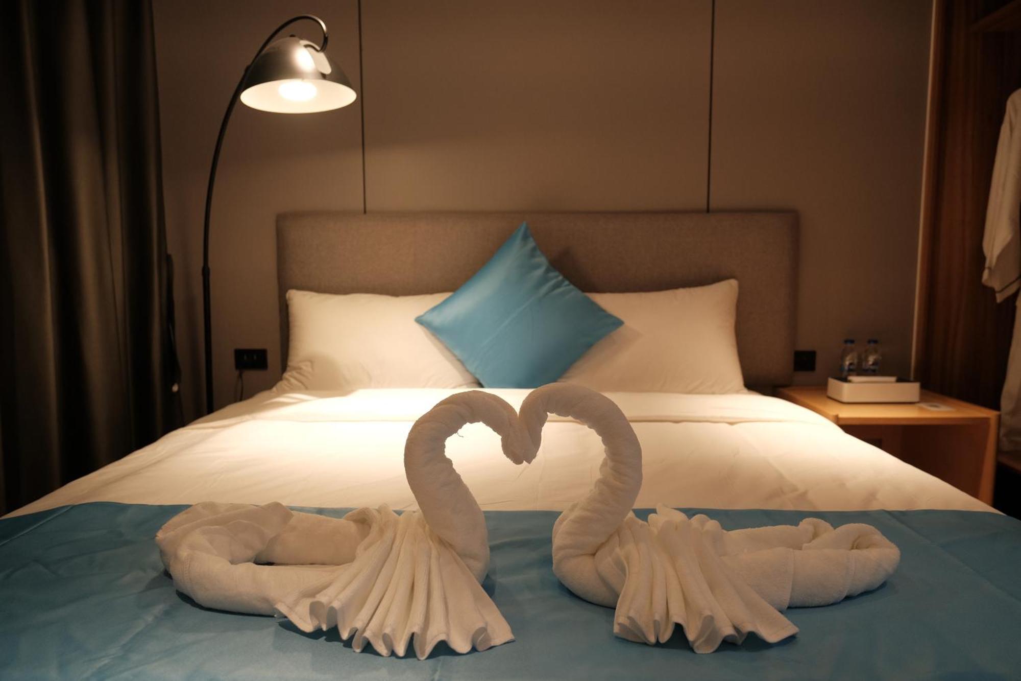 Golden Seagulls Hotel Paranaque City Extérieur photo